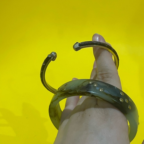 SOLD 🚨Vintage/Y2K bundle of TWO bracelets in EUC - Picture 2 of 5